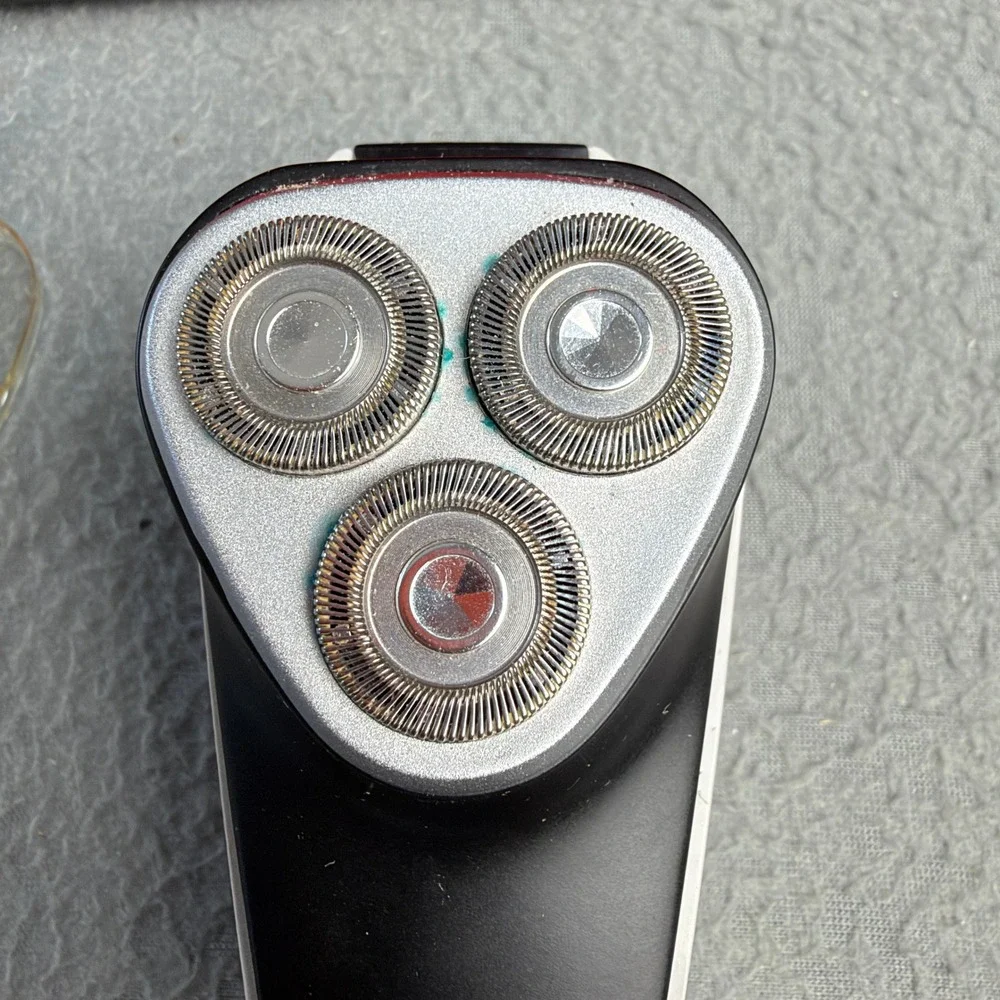 Vintage Norelco Tripleheader III Rotary Shaver with Case and Cord Tested Working